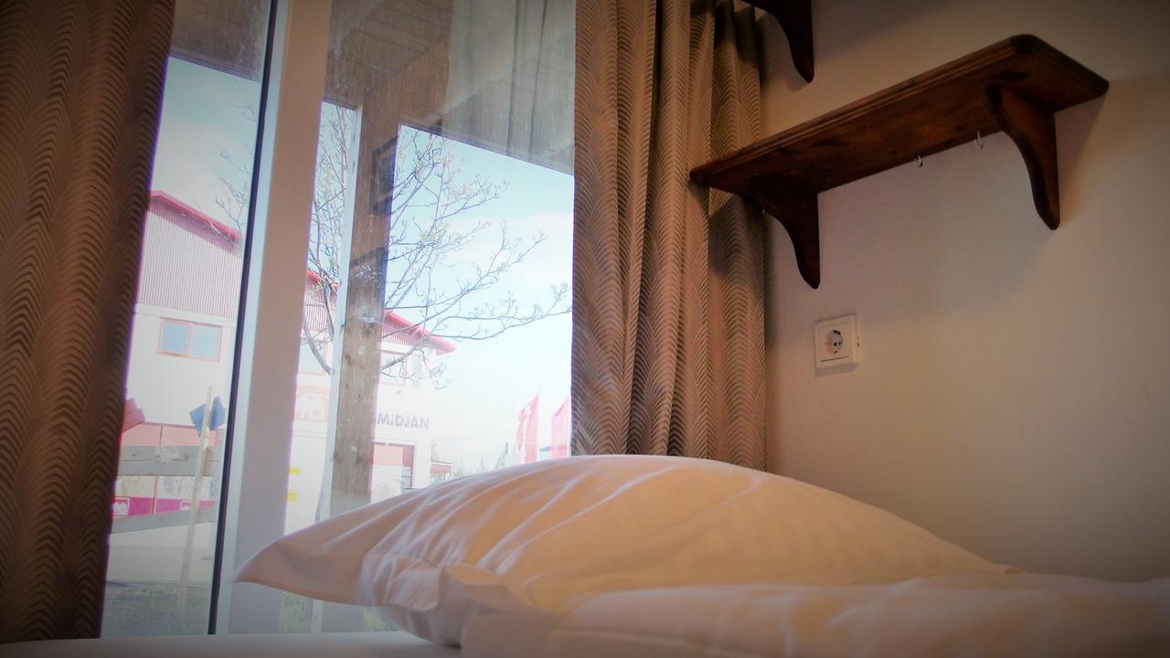 Husavik Hostel المظهر الخارجي الصورة
